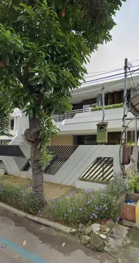 Dijual rumah di Embong Kenongo pusat kota Surabaya