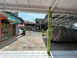 Jual rumah pinggir jalan raya