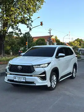 Toyota Innova Zenix V Hybrid Modellista