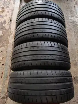 Michelin 215 45 R17