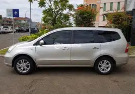 Nissan Grand livina 2012 Bensin