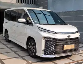 toyota voxy 2022 tss like new low km
