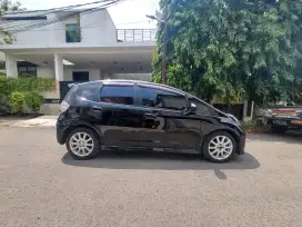 Honda jazz rs metic tahun 2014 full orsinil tangan pertama