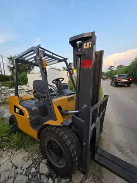 Forklift Caterpillar 3 Ton,Tiang 3 Meter,Manual,Mesin S4S,Tahun 2018