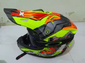Jual helm kross