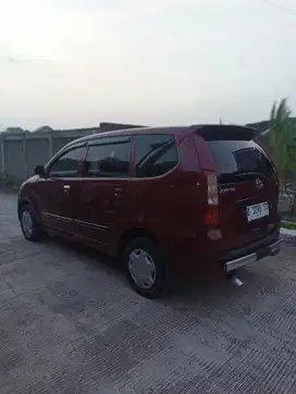 Toyota Avanza 2004 Bensin