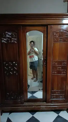 Lemari Jati 3 Pintu