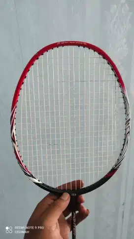 Raket badminton