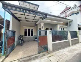 Jual Rumah 1,5Lantai d Lamper Tengah Semarang