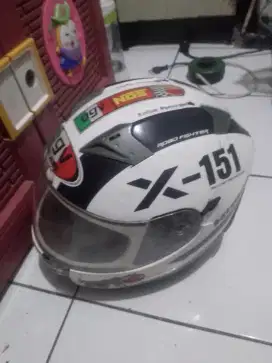 Dijual helm masih bagus