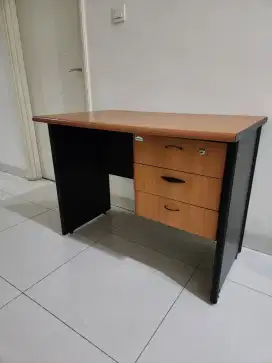 Meja tulis kantor kerja belajar table desk merk modera 100cm