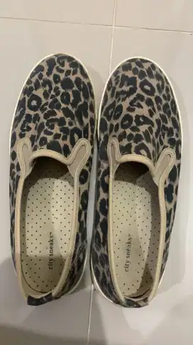 Sepatu wanita (payless)