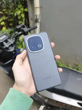 iqoo 13 12/256 snapdragon 8 elite