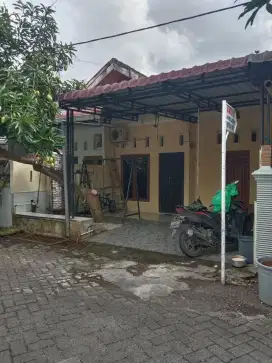 Rumah Daerah setia budi Jl bunga rinte kawasan muslim