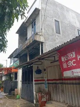 Dijual rumah cepat 2 rumah berendeng 2 Lantai dan 1 lantai