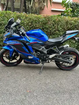 (proses hanya KTP&KK free pajak hidup) Zx-25R ABS 2023 cash credt