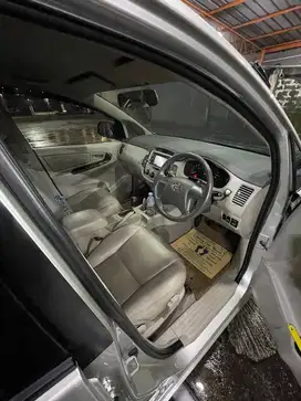 Toyota Kijang Innova 2011 Diesel