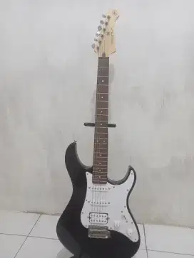 Jual gitar Yamaha pasifica pac 112J