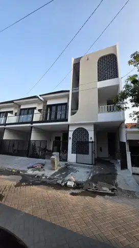 Dijual Rumah Kos Syariah 2,5 Lantai Di Perum. Rungkut Harapan, MERR