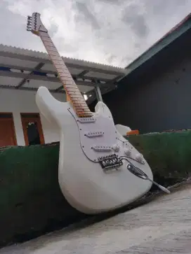 Gitar listrik Kowe strat