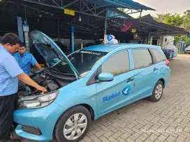 di butuhkan driver  supir  taksi pria wanita  umum