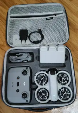 DJI Neo Fly More Combo