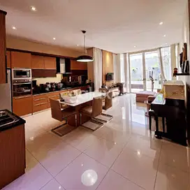 Rumah Cantik Full Furnished Citraland Surabaya Barat