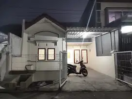 Murah siap huni Klampis dkt Manyar