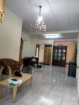 Rumah Hook Asri Luas 127 m² di Kayuringin Bekasi-Selatan