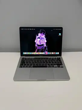 Macbook pro m2 2022 16/512Gb 13”