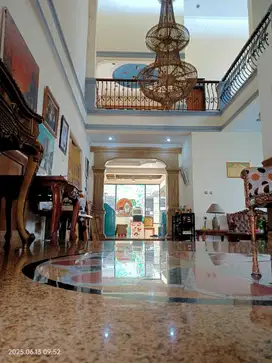 Rumah Klasik Modern di Palem Raya Buah Batu Soekarno Hatta