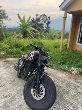 YAMAHA BYSON BOBBER, Nego