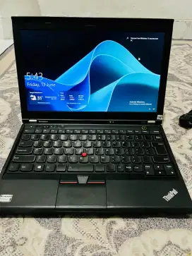 1. Merk : Lenovo ThinkPad 3 Enhanced Experience X230