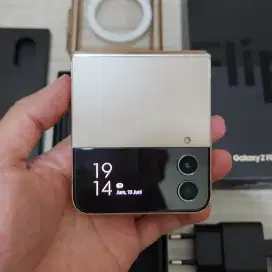 Samsung Z Flip 4 5G 256GB Resmi SEIN Fullset