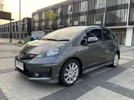 JAZZ RS AT 2013 GREY PAJAK PANJANG TANGAN PERTAMA RAWATAN SIAP PAKAI