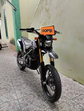 di jual D-tracekr se 2021  ss lengkap cuma pajak off