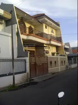 DIJUAL RUMAH CLASSIC MODERN DI LEBAK JAYA II DKT KENJERAN, GALAXY MALL