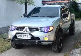 Dijual Strada Triton 4x4 GLS 2012