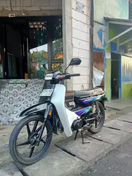 Honda Astrea grand
