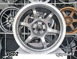 Advan Rgd2 ring 18 lebar 8,5 pcd. 5x114,3 innova reborn, zenix
