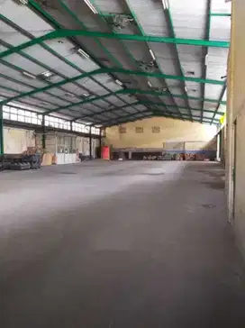 Gudang Siap Pakai di Holis Bandung