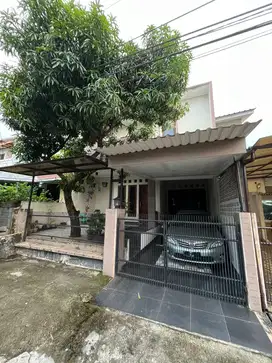Rumah 2 lantai siap huni di Villa Bintaro Indah