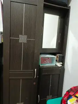 Lemari baju gratis