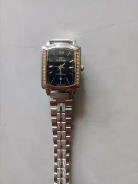 Jam tangan wanita Mirage