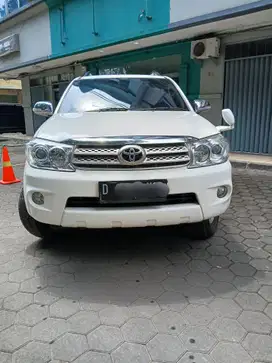 Toyota Fortuner 2.5 G MT / Manual 2010 Diesel