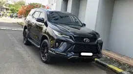 Km 4 ribu toyota fortuner vrz gr sport tss 2025 hitam