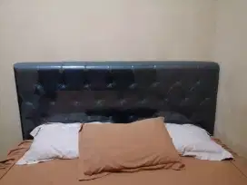 Tempat Tidur Double Besar