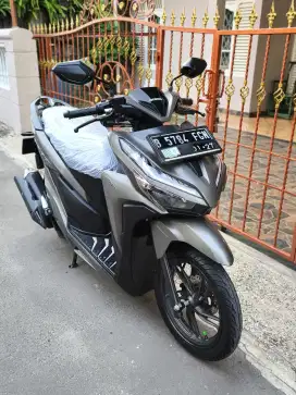 Bissmillah dijual motor Honda Vario LED new 150cc keyles 2022 istimewa