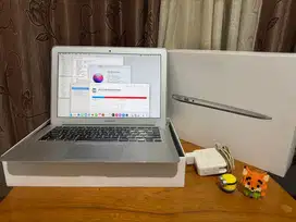 MacBook Air 2017 i5/8/256