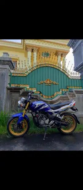 DIJUAL SCORPIO Z 225